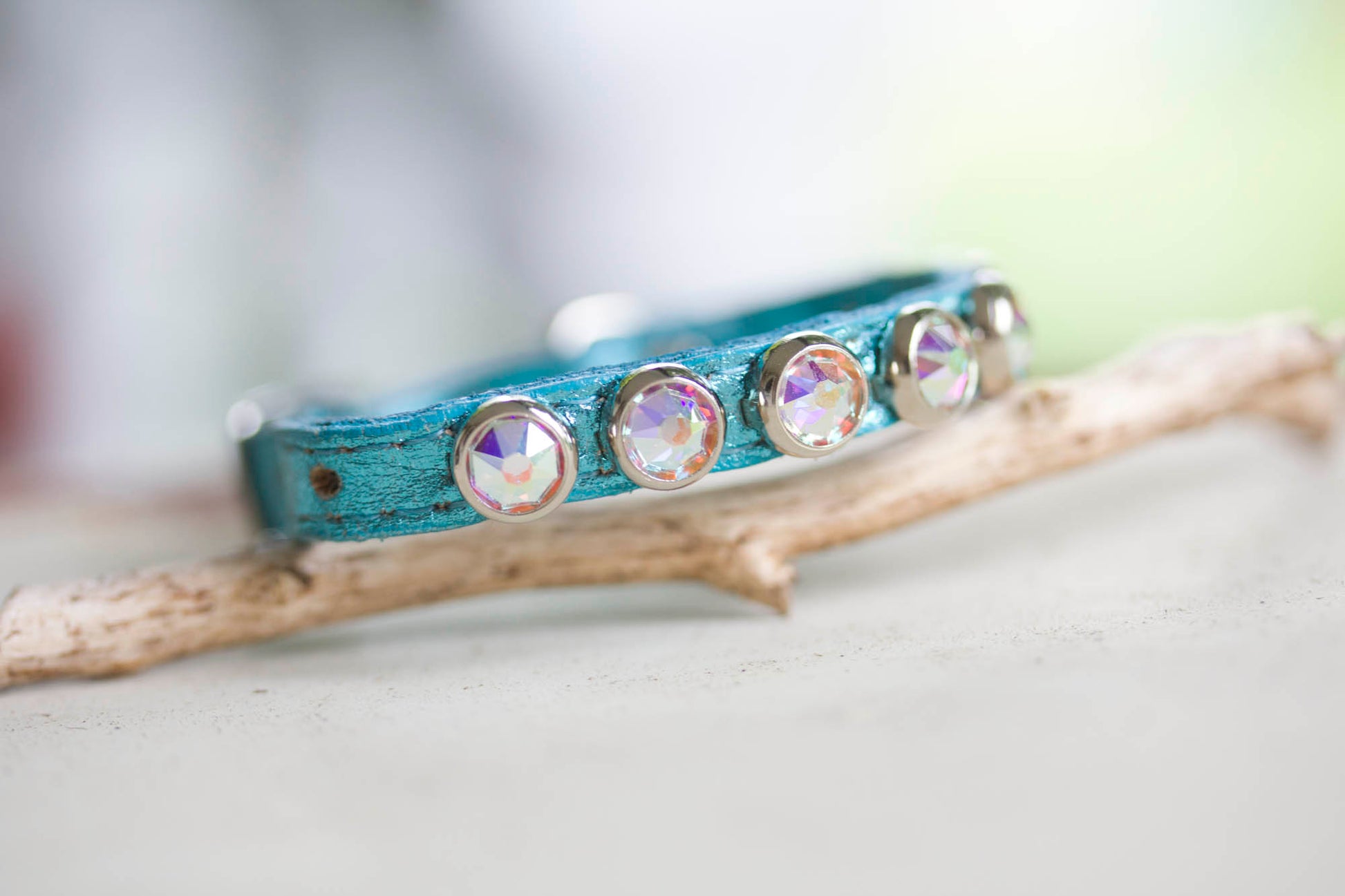 Tiny Collar with Swarovski Crystal