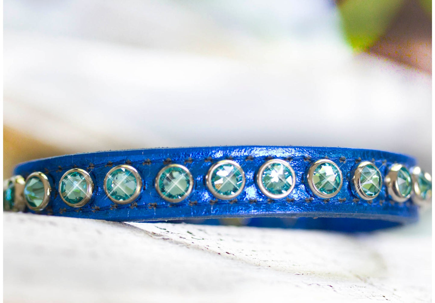 1/2 inch leather collar with turquoise swarovski crystals